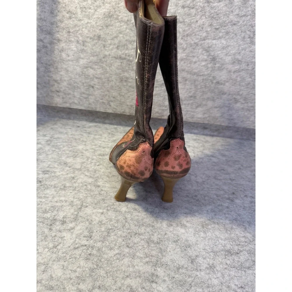 Woman's Artinsinal Floral Boots Size 8 bag festival